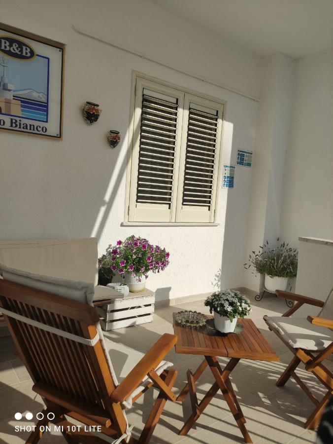 B&B Faro Bianco Otranto Exterior photo